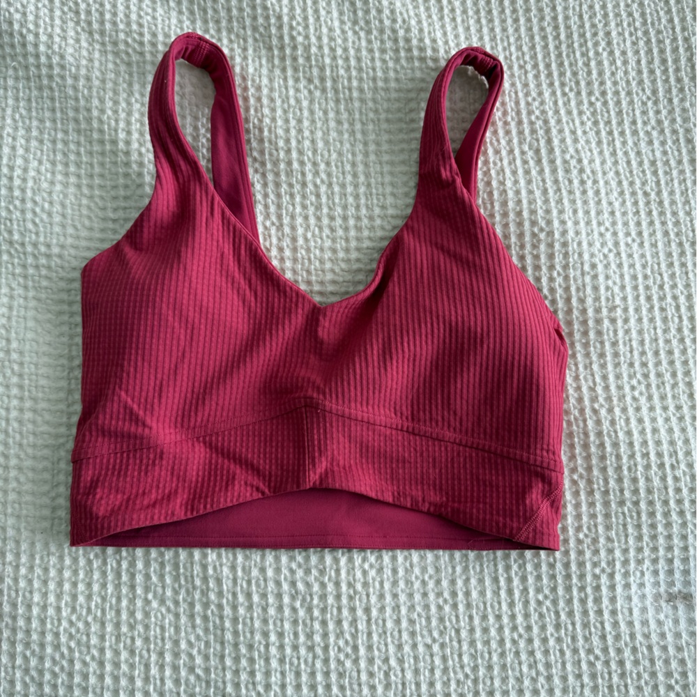 Lululemon waffle texture V neck bra size 4 pink